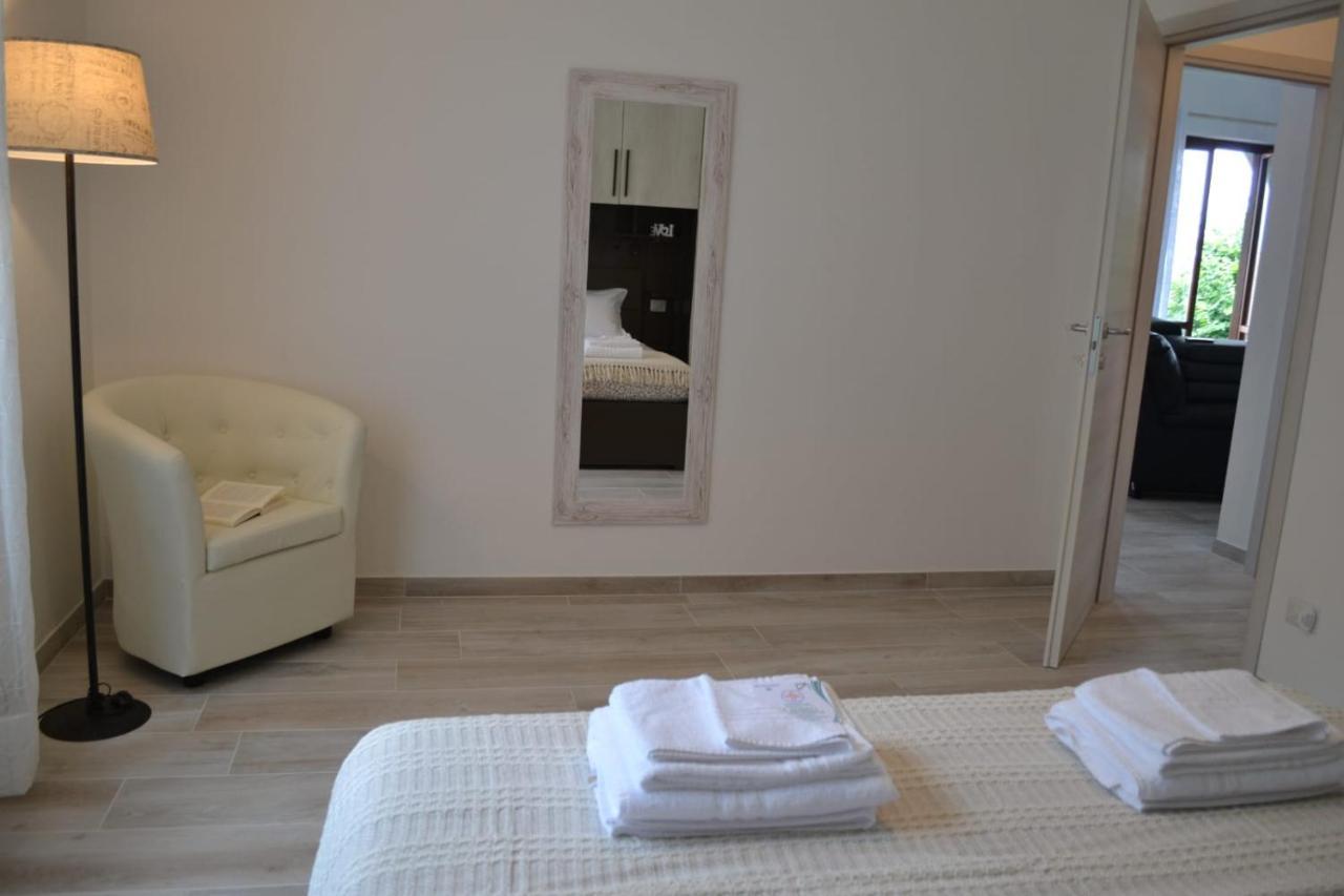 Le Grigne Guesthouse - The Garden Oliveto Lario Екстериор снимка